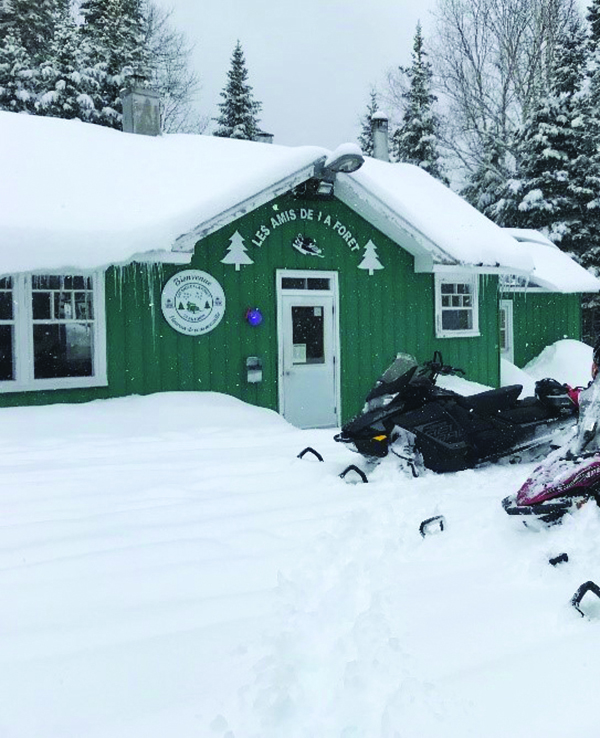 yellowstone,quebec,snomobiling,borders